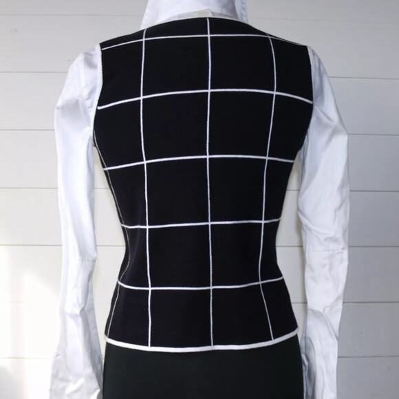 Deane & White Women's PM Black Knit V-Neck Windowpane Pullover Vest - Picture 4 of 8